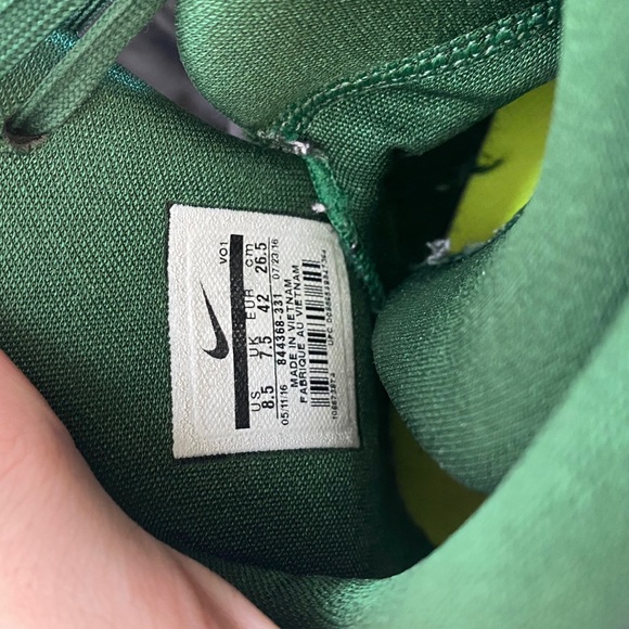 Nike Women’s Hyperdunk 2016 TB PROMO - Picture 5 of 5